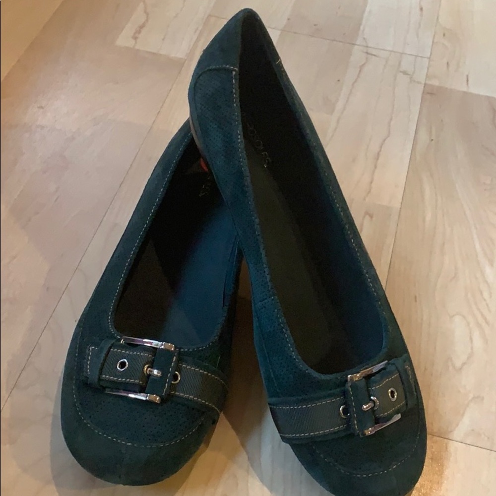 NWT Aerosols carefree loafer/flat. Size 10.